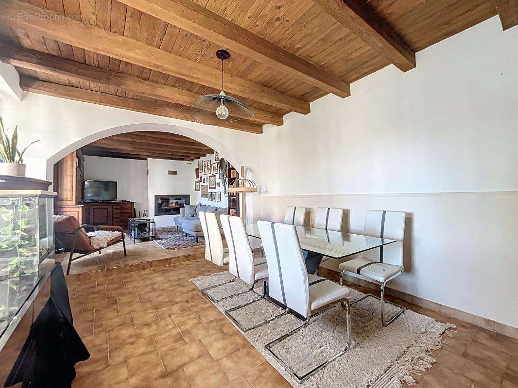 Maison à LES COTES-D'AREY