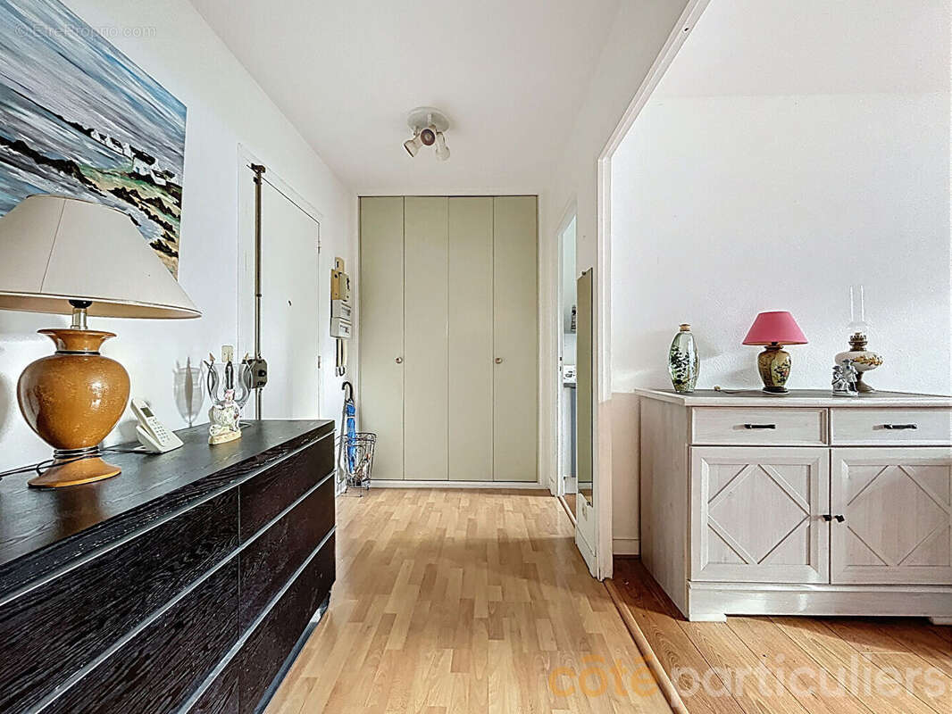 Appartement à SAINT-MAUR-DES-FOSSES