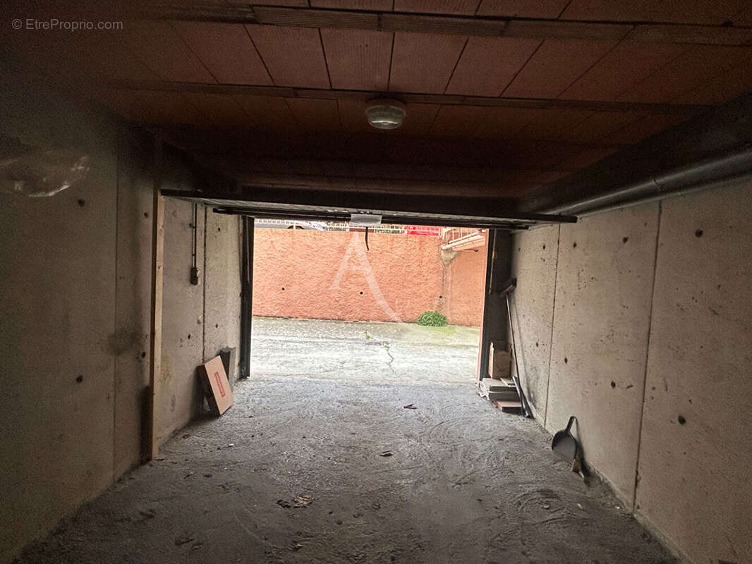 Parking à CARCASSONNE