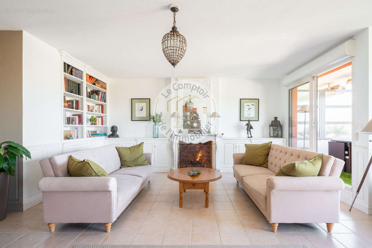 Appartement à MARSEILLE-9E