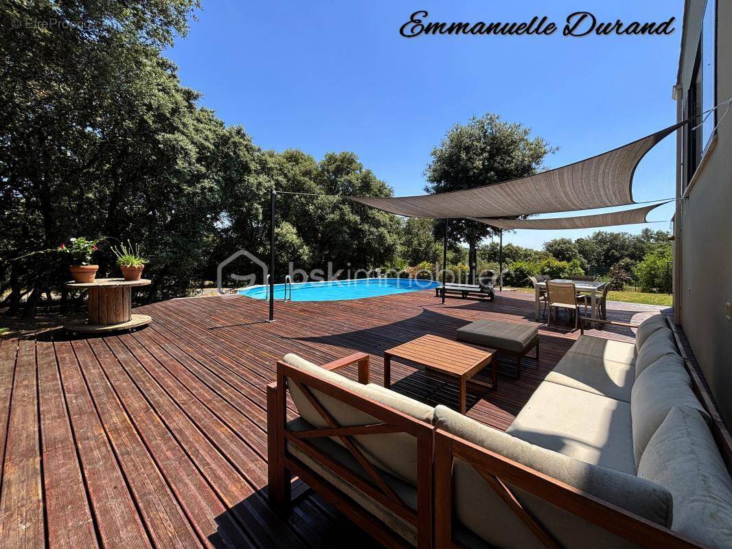 Suze-la-Rousse : Maison de plain-pied d'exception avec piscine et prestations haut de gamme - photo 1