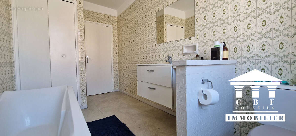 Appartement à SAINT-MARCEL