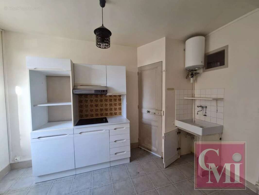 Appartement à BREUX-JOUY