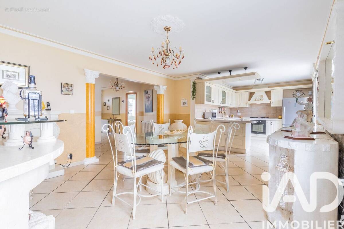 Photo 1 - Maison à MORANGIS