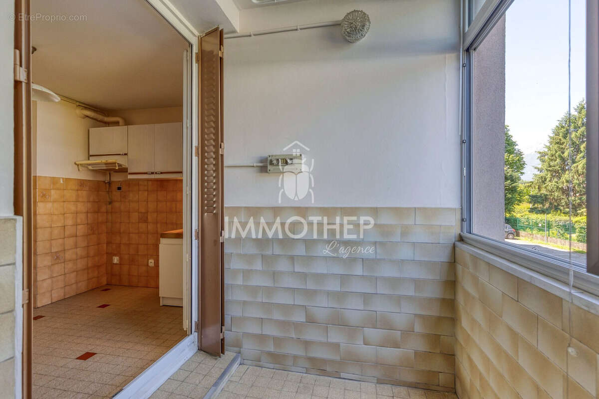 Appartement à SAINT-MARTIN-D'HERES