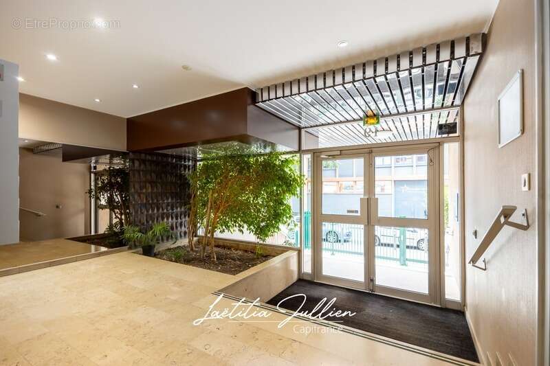 Appartement à MARSEILLE-4E