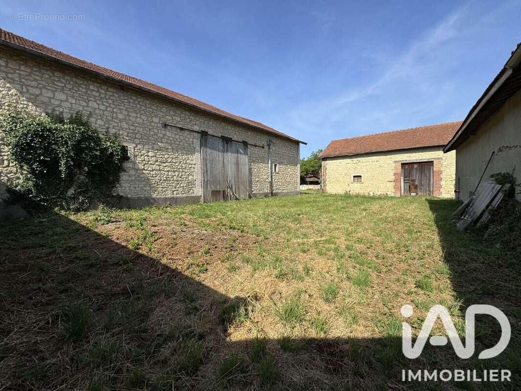 Terrain 1814 m² à Marcq  - photo 6