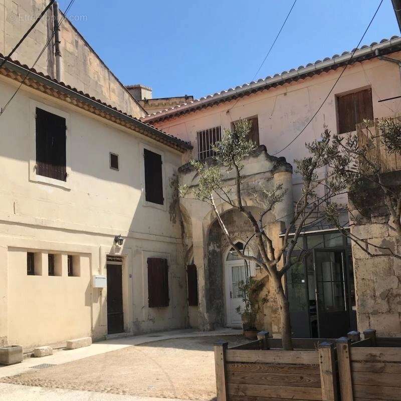 Appartement à ARLES