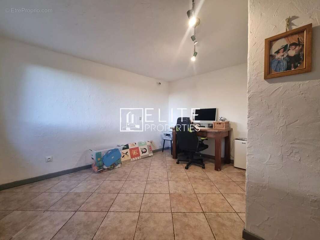 Maison à PEYMEINADE