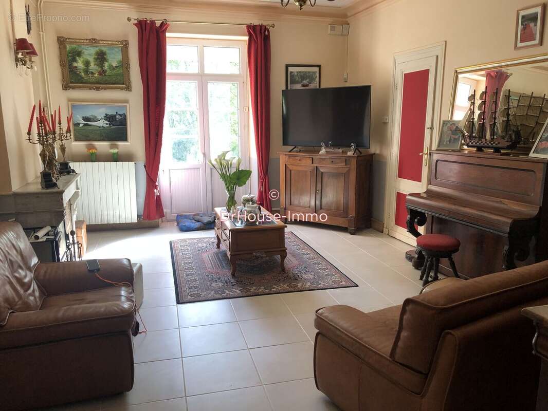 Maison à SALLEBOEUF
