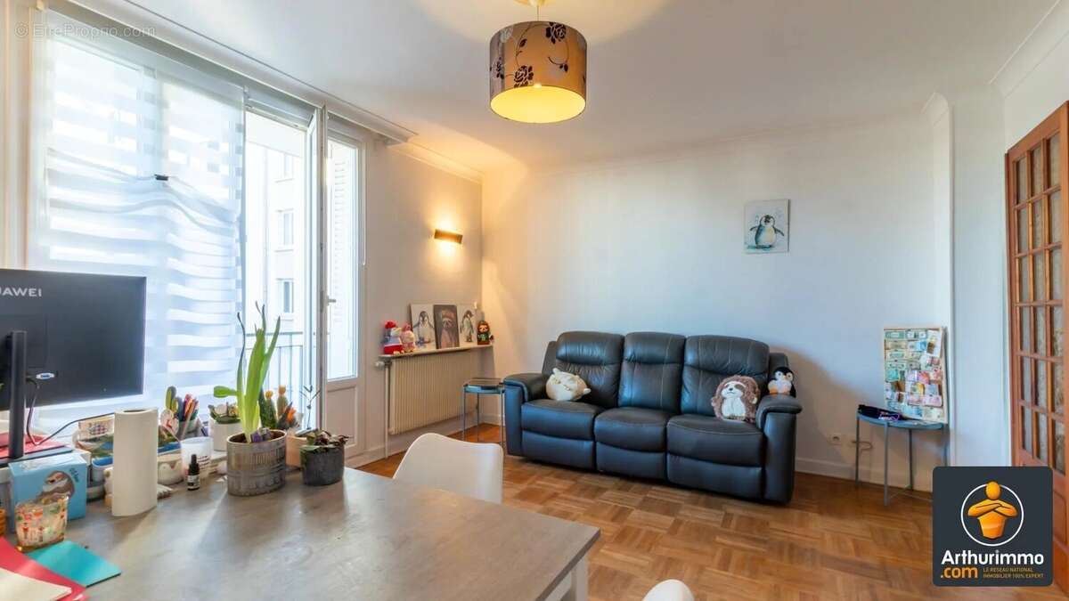 Appartement à VENISSIEUX