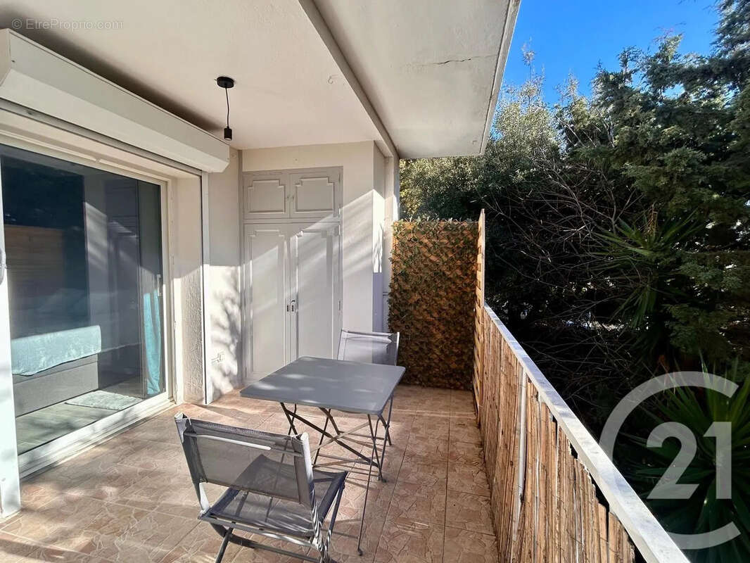 Appartement à LE CANNET