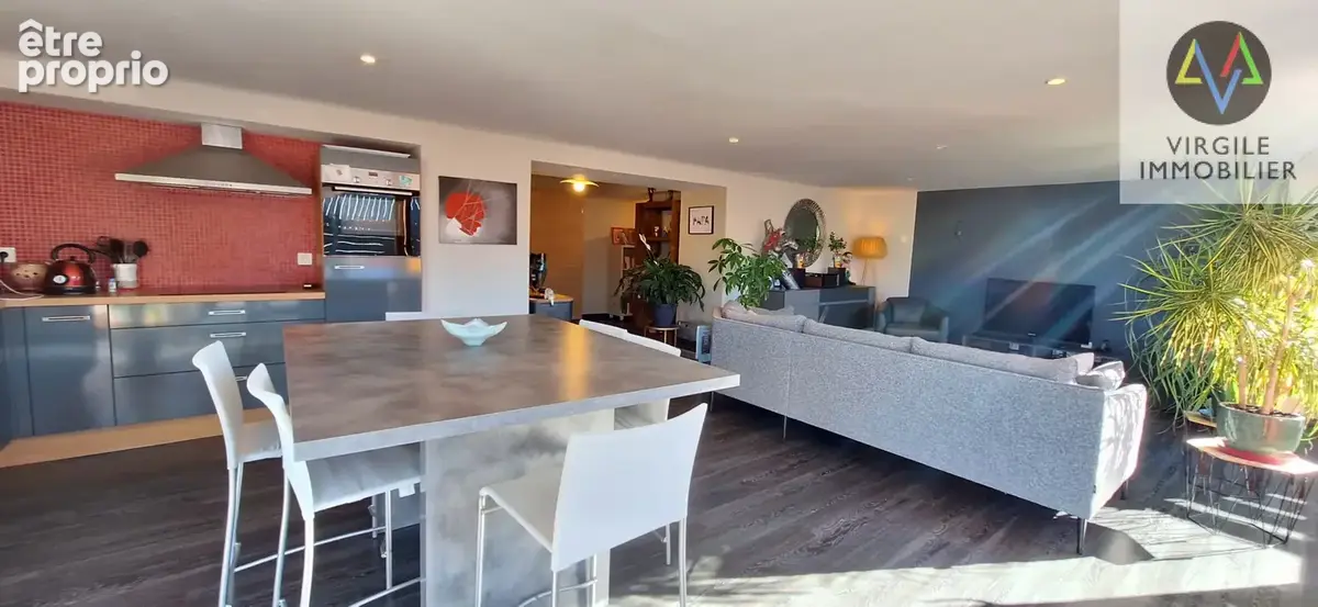 Bel Appartement 2 chambres,  terrasse, garage et cave - photo 7