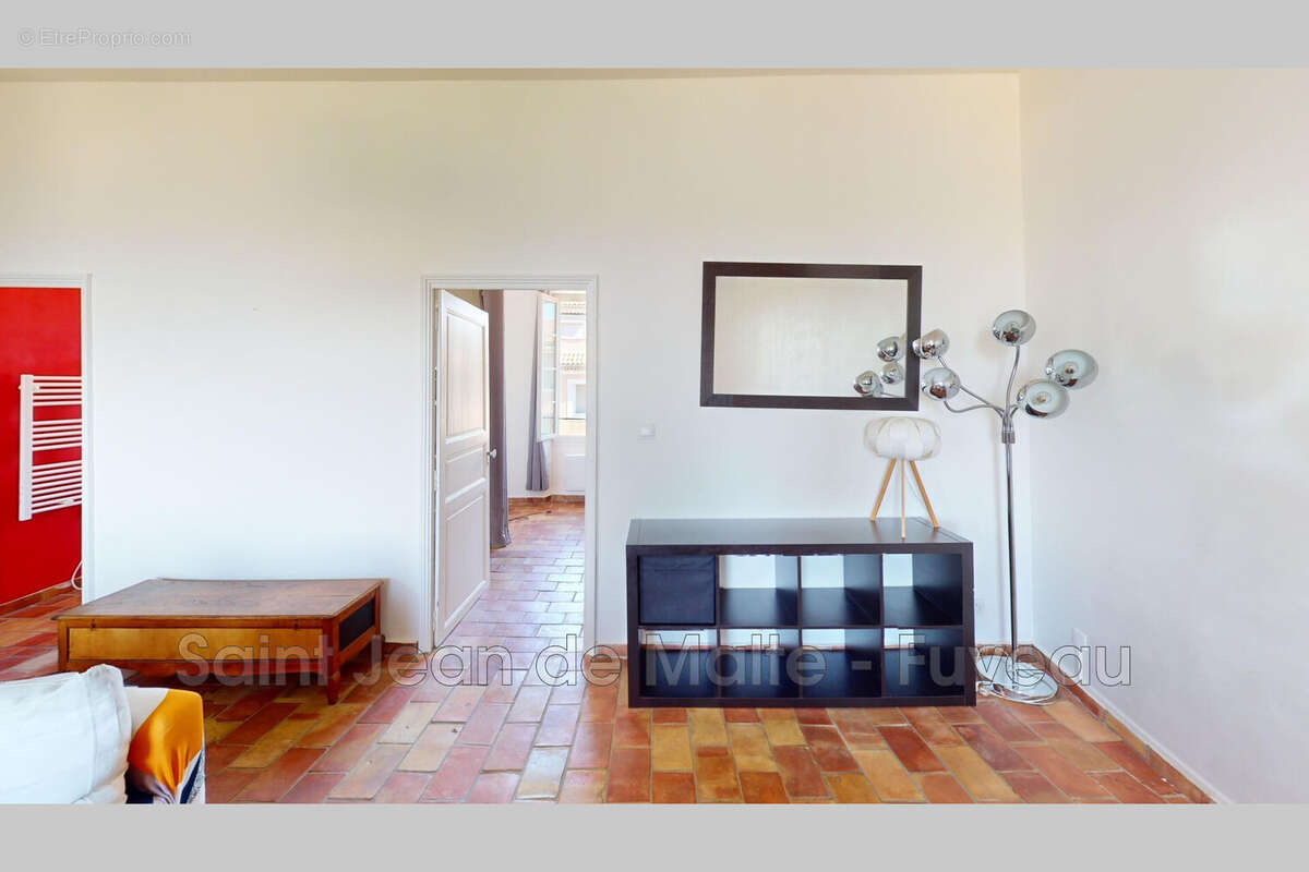 Appartement 64 m² à Pourrieres  - photo 2