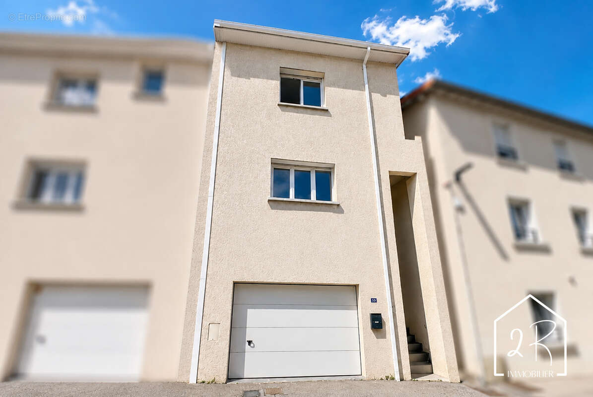 Maison à COMMUNAY