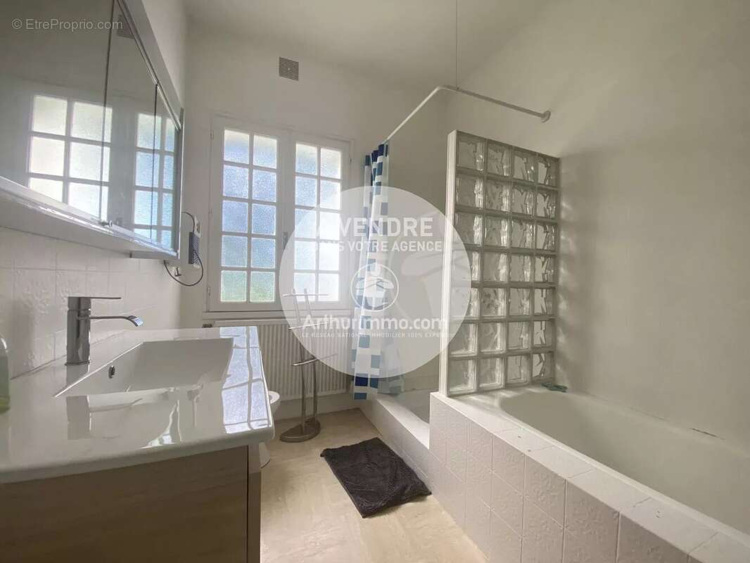 Maison familiale de 6 chambres au calme - photo 6