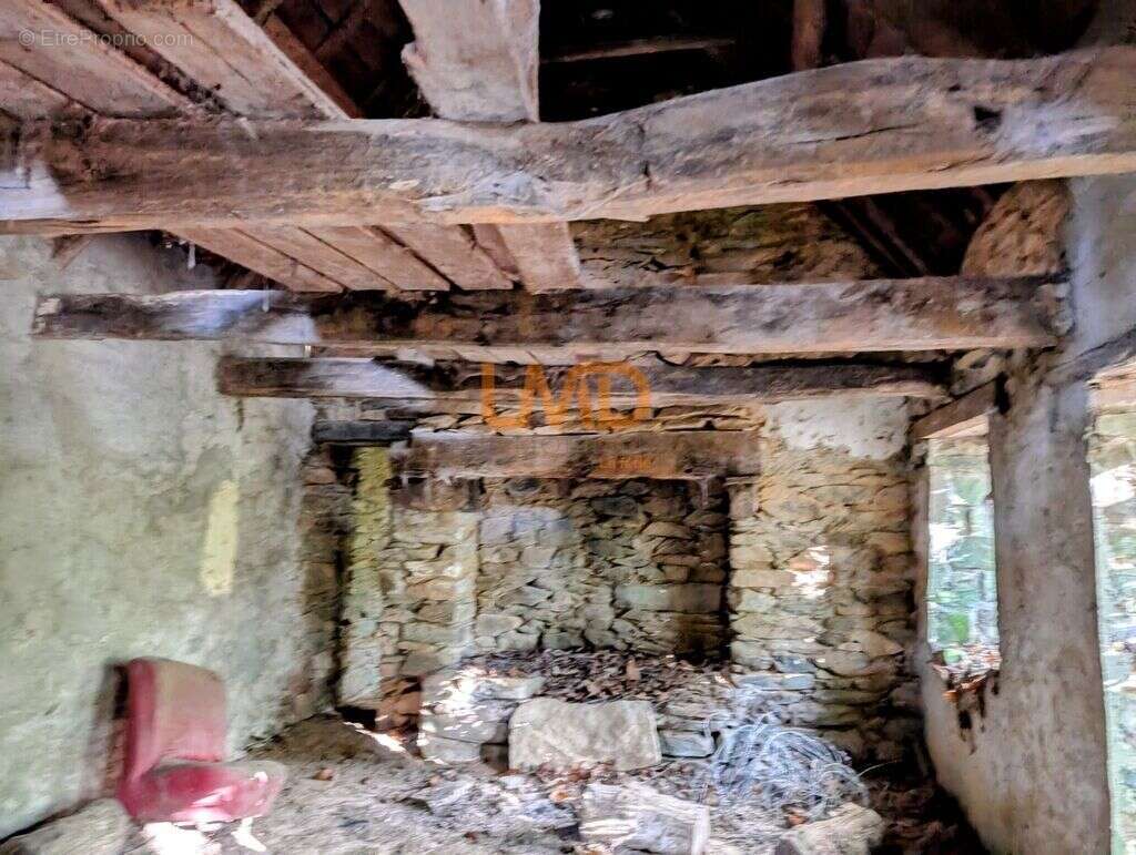 Maison à LAZ