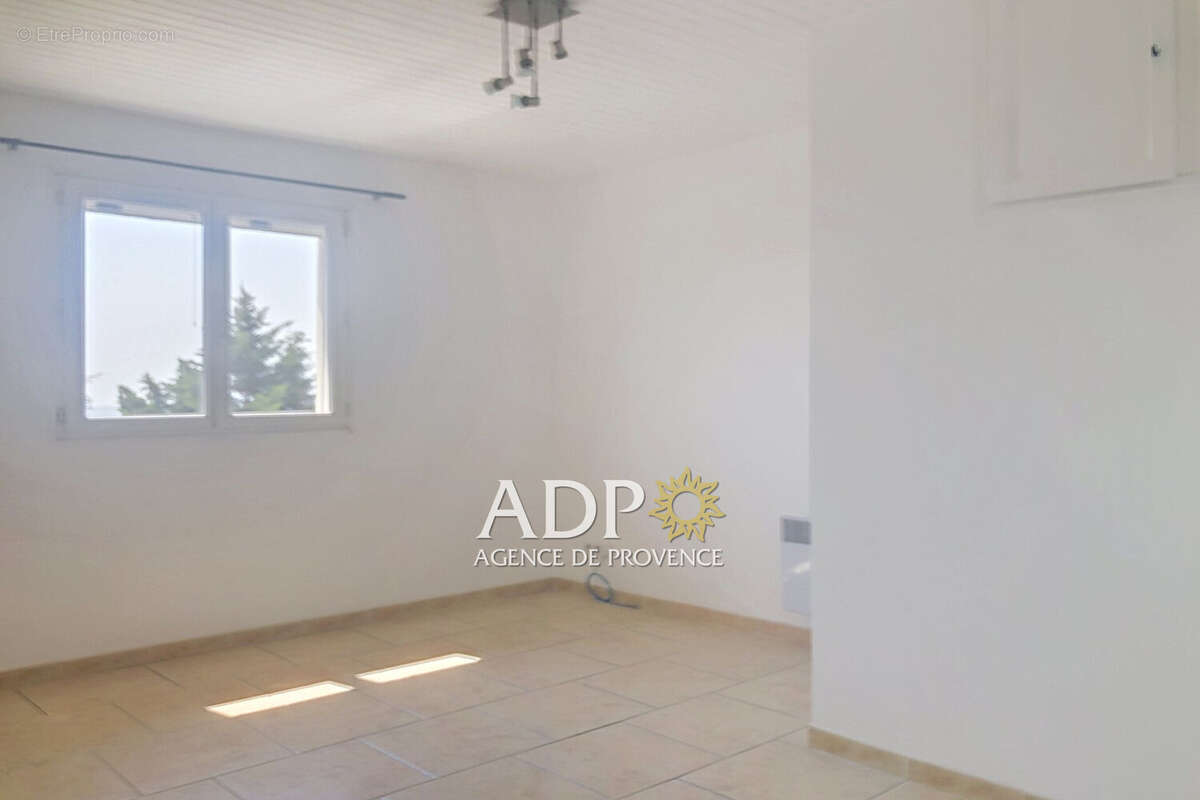 Maison 97 m² à Grasse  - photo 7