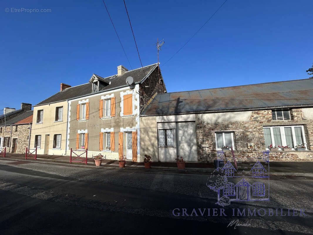 Maison à SAINT-GERMAIN-SUR-AY