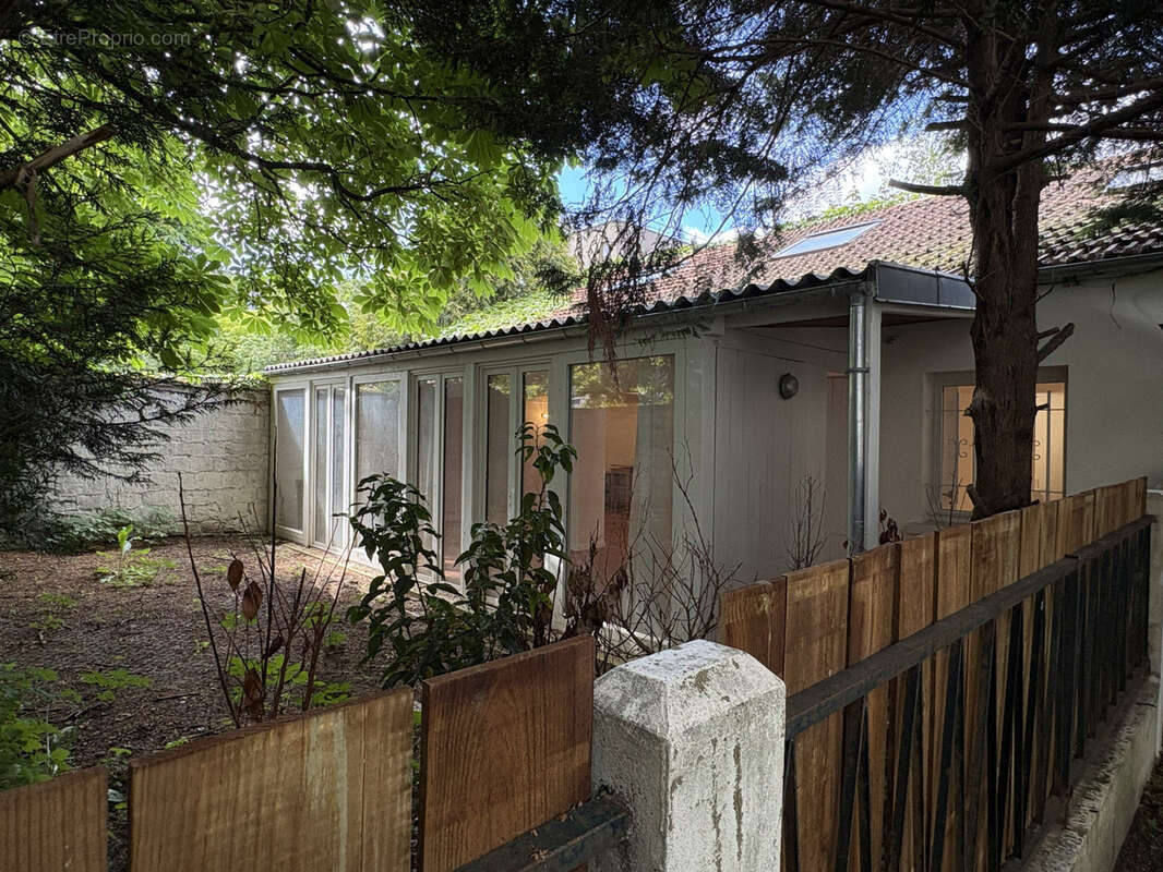 Appartement à LE BOURGET