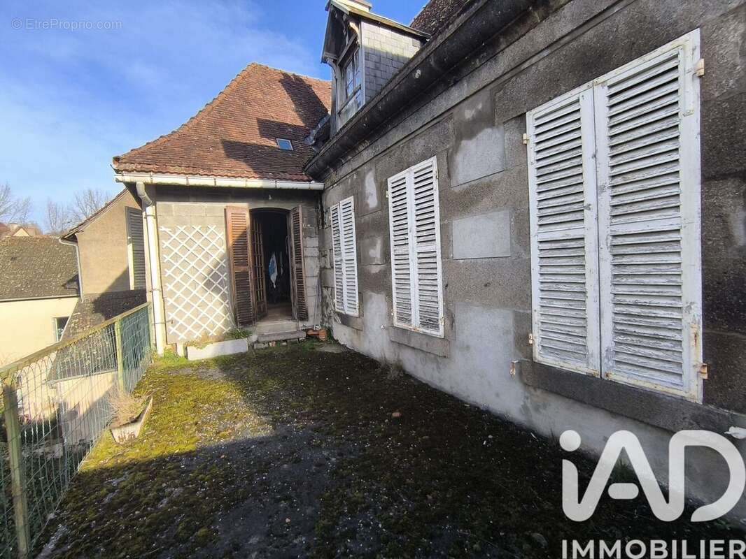 Maison 265 m² à Felletin  - photo 6
