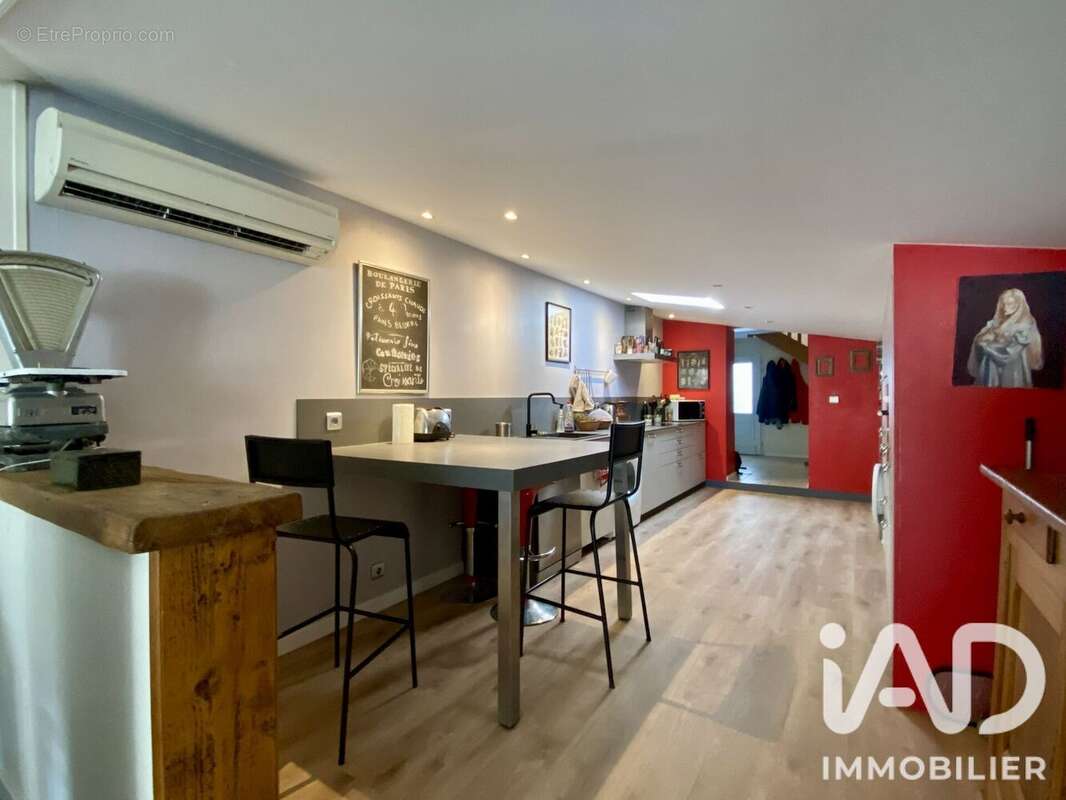 Maison 135 m² à Saint-Michel-De-Fronsac  - photo 4