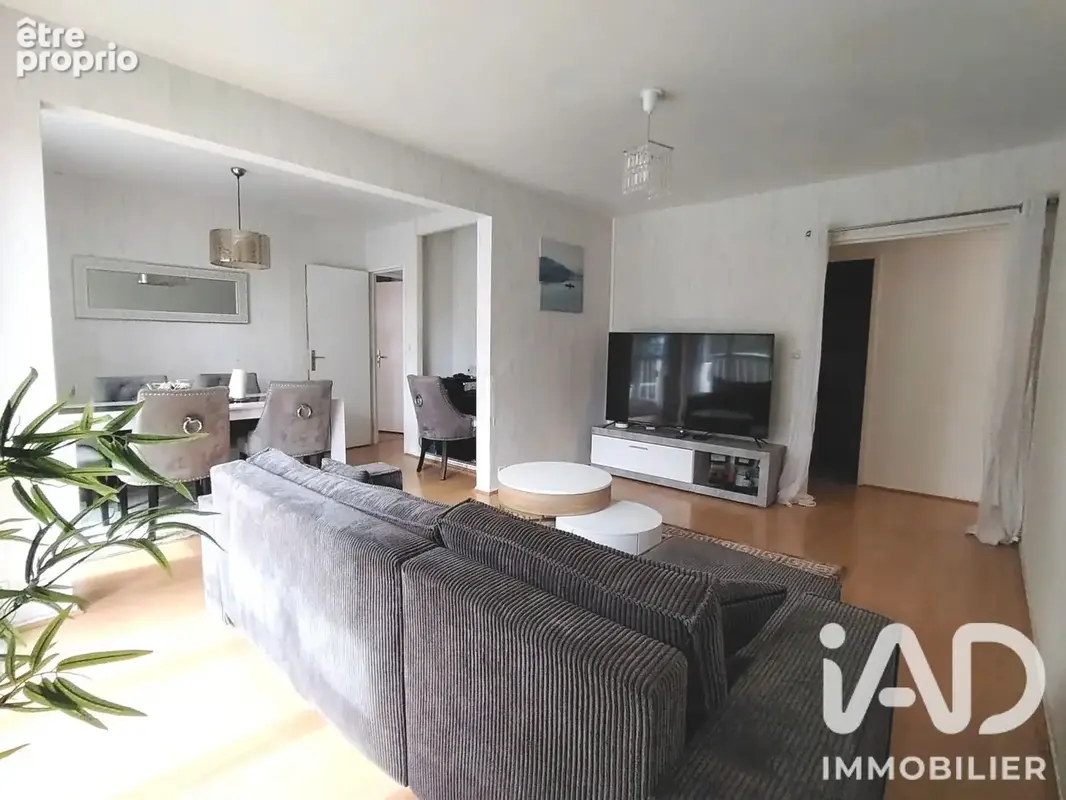 Photo 1 - Appartement à LES ULIS