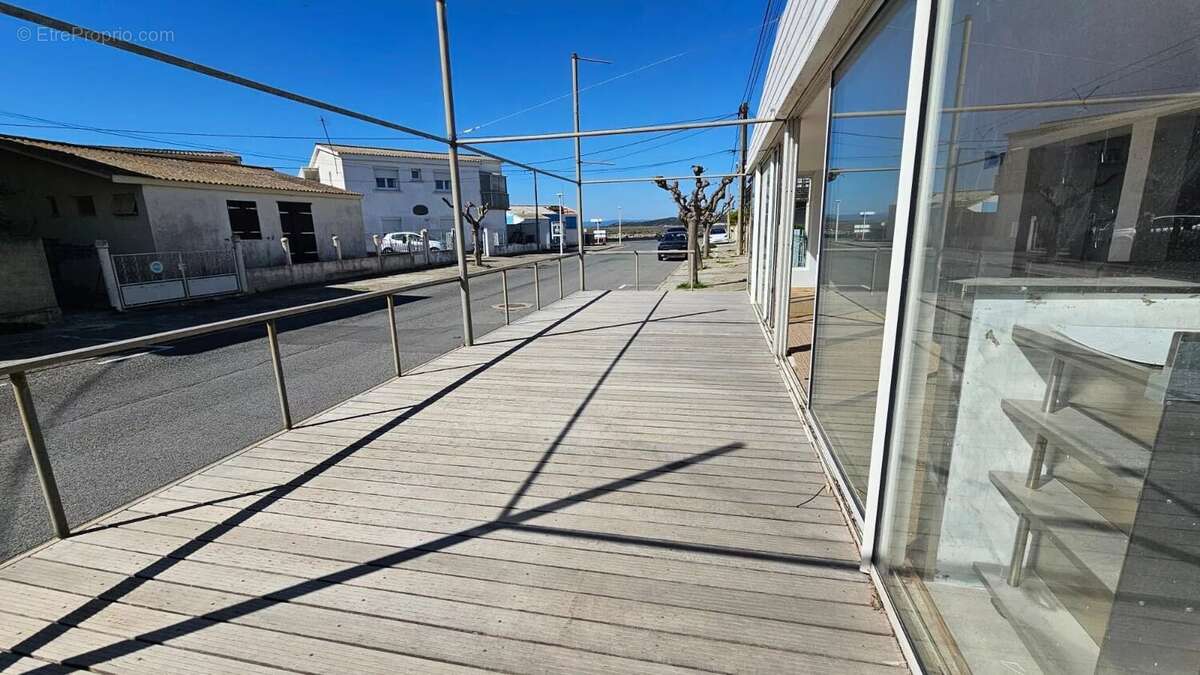 Commerce à GRUISSAN