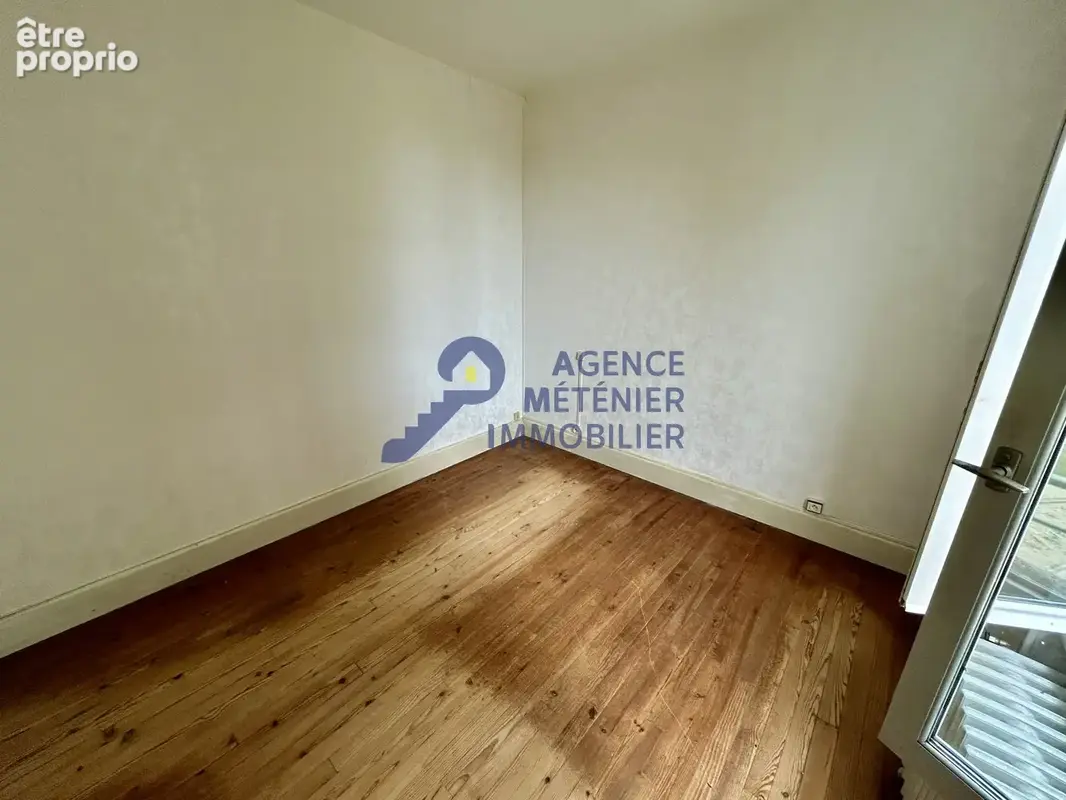 Maison avec 3 chambres, sous-sol, garage et beaux volumes à aménager - photo 12