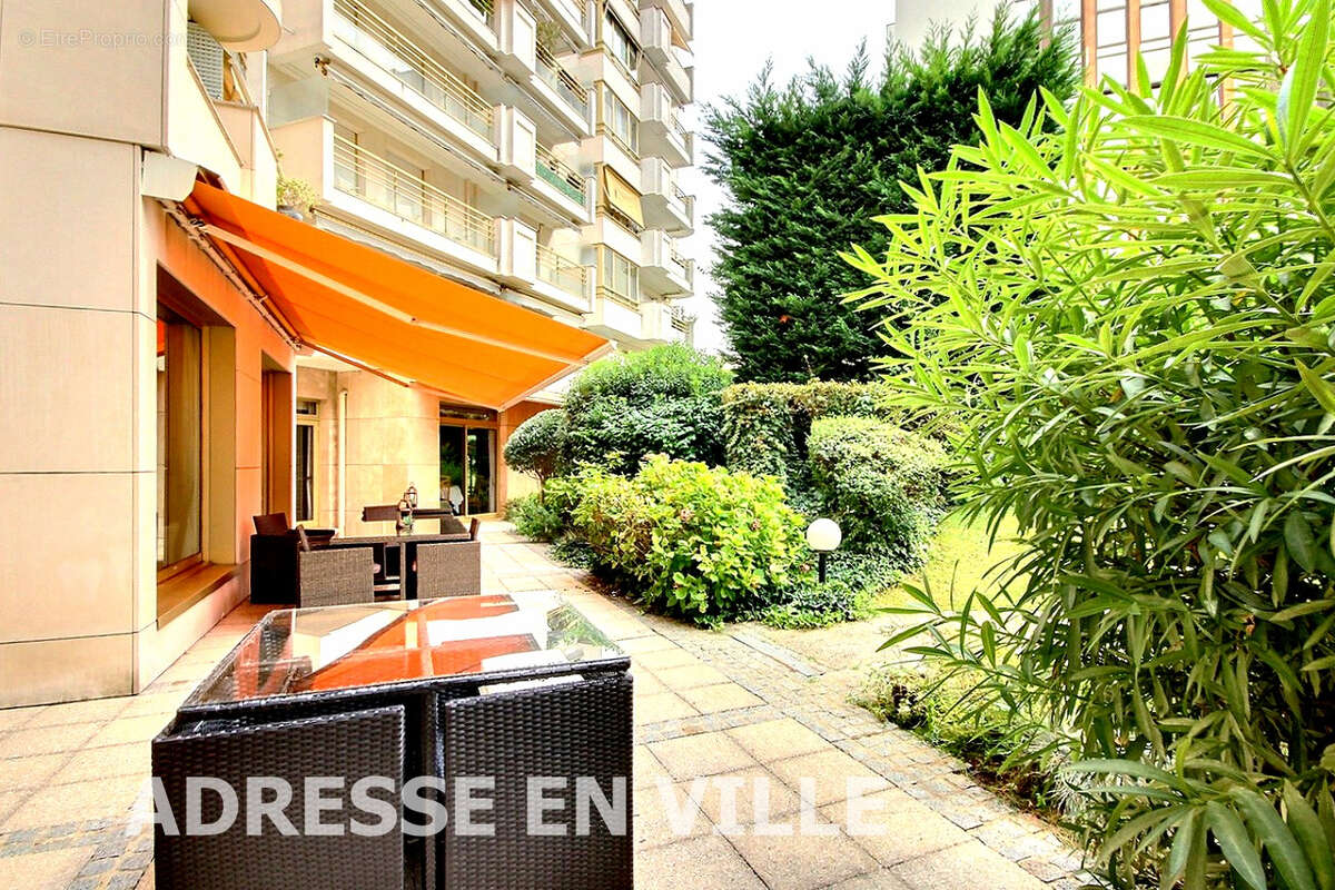 Appartement à LEVALLOIS-PERRET