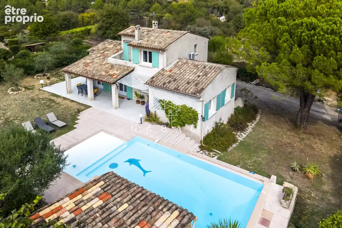 Maison 176 m² à Mouans-Sartoux  - photo 1