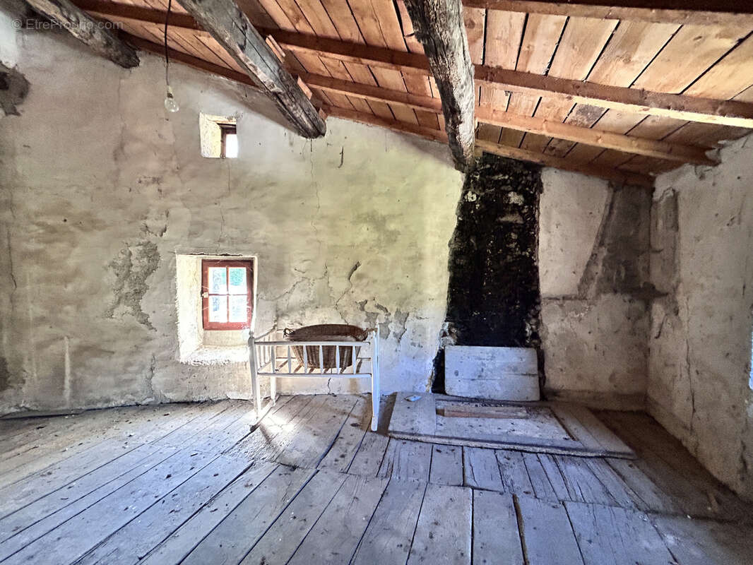 En Cévennes, Maison de village, avec terrasse et cour intérieure - photo 8