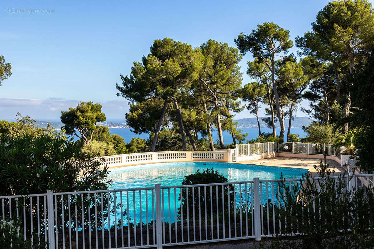 Appartement à HYERES