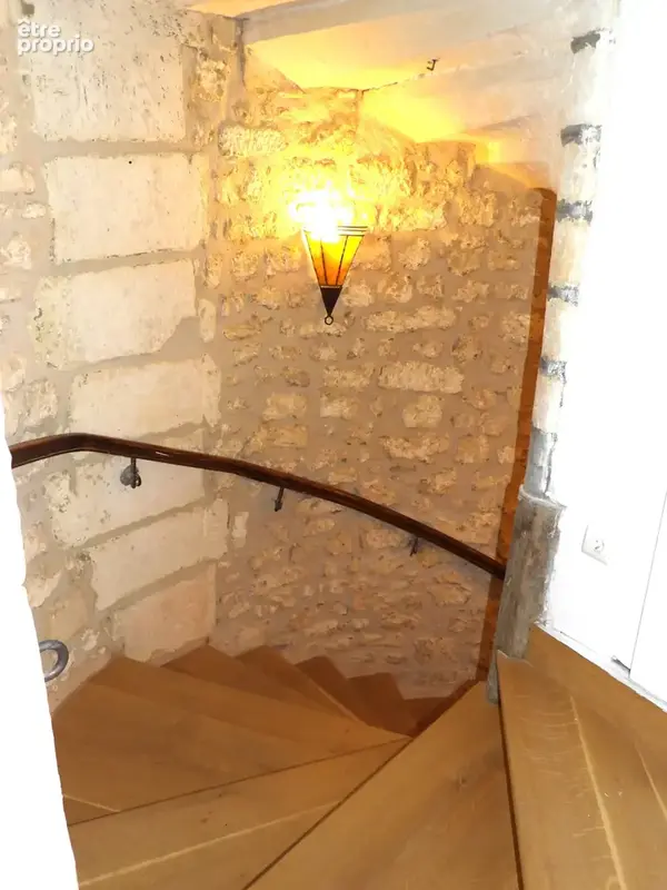 Maison de caractère 2 chambres avec jardin plein centre de SAINT SAVINIEN - photo 17