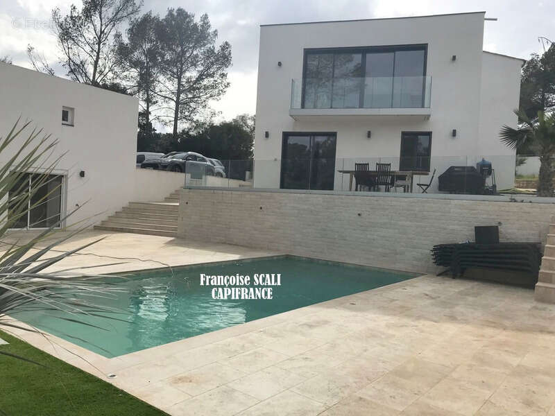 Maison à SAINT-RAPHAEL