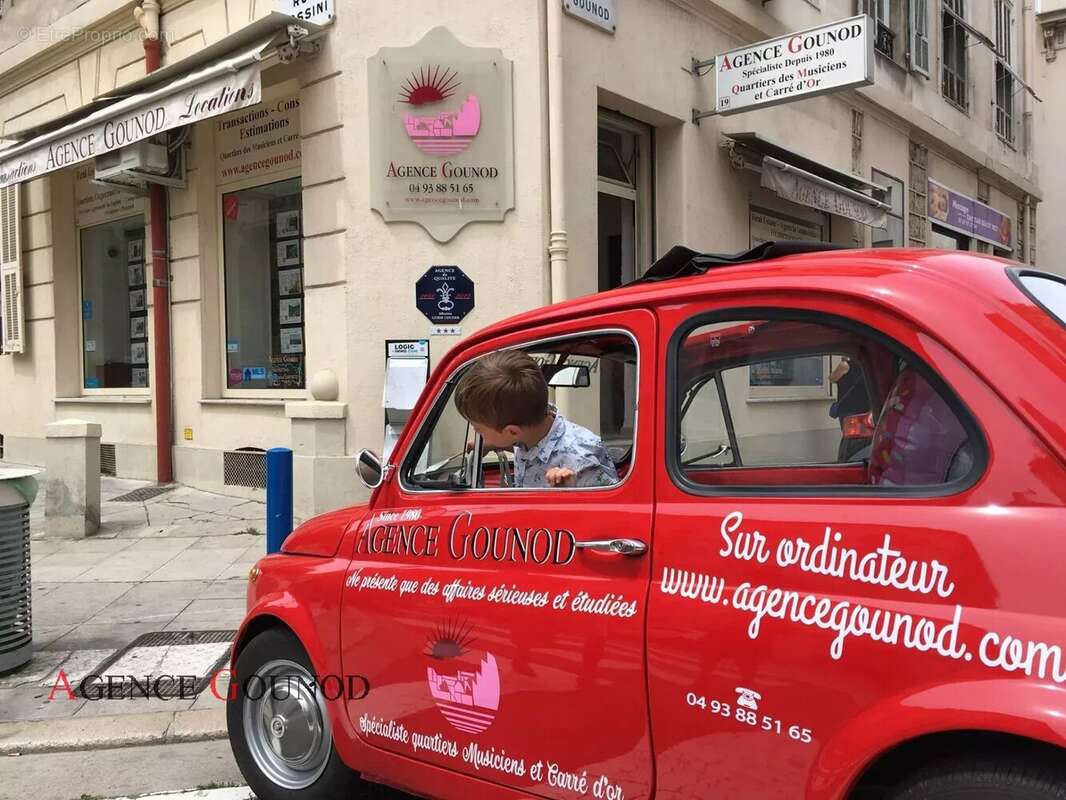 Parking à NICE