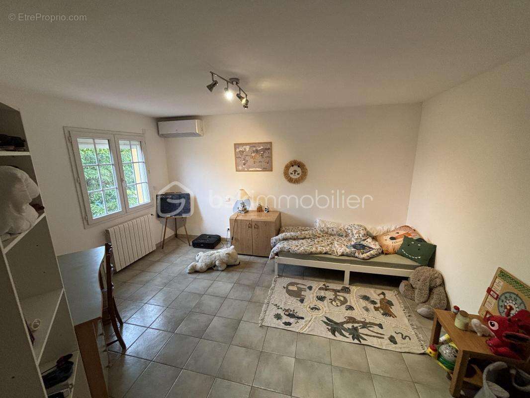 Maison à RIBAUTE-LES-TAVERNES