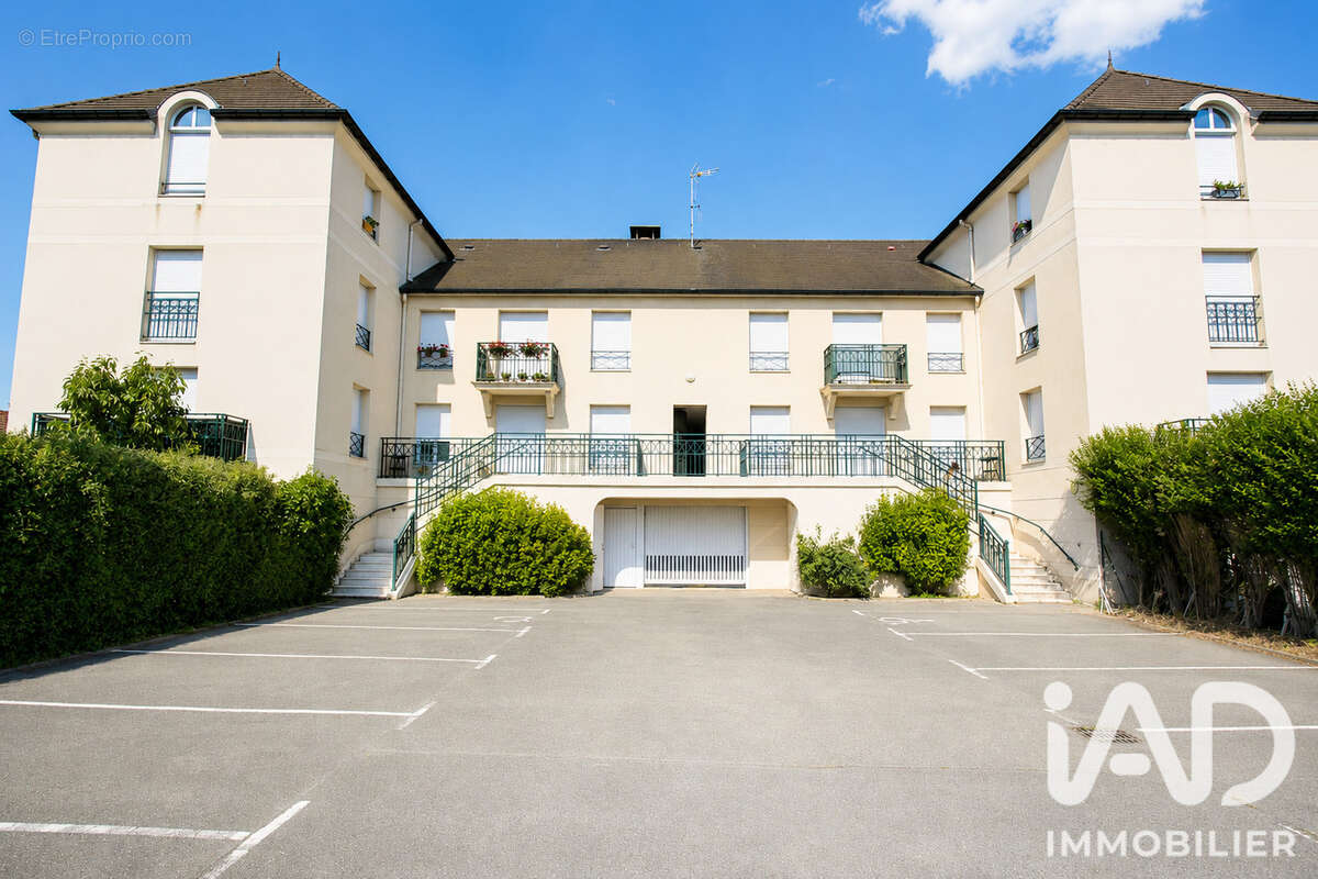 Photo 9 - Appartement à CHAMPAGNE-SUR-OISE