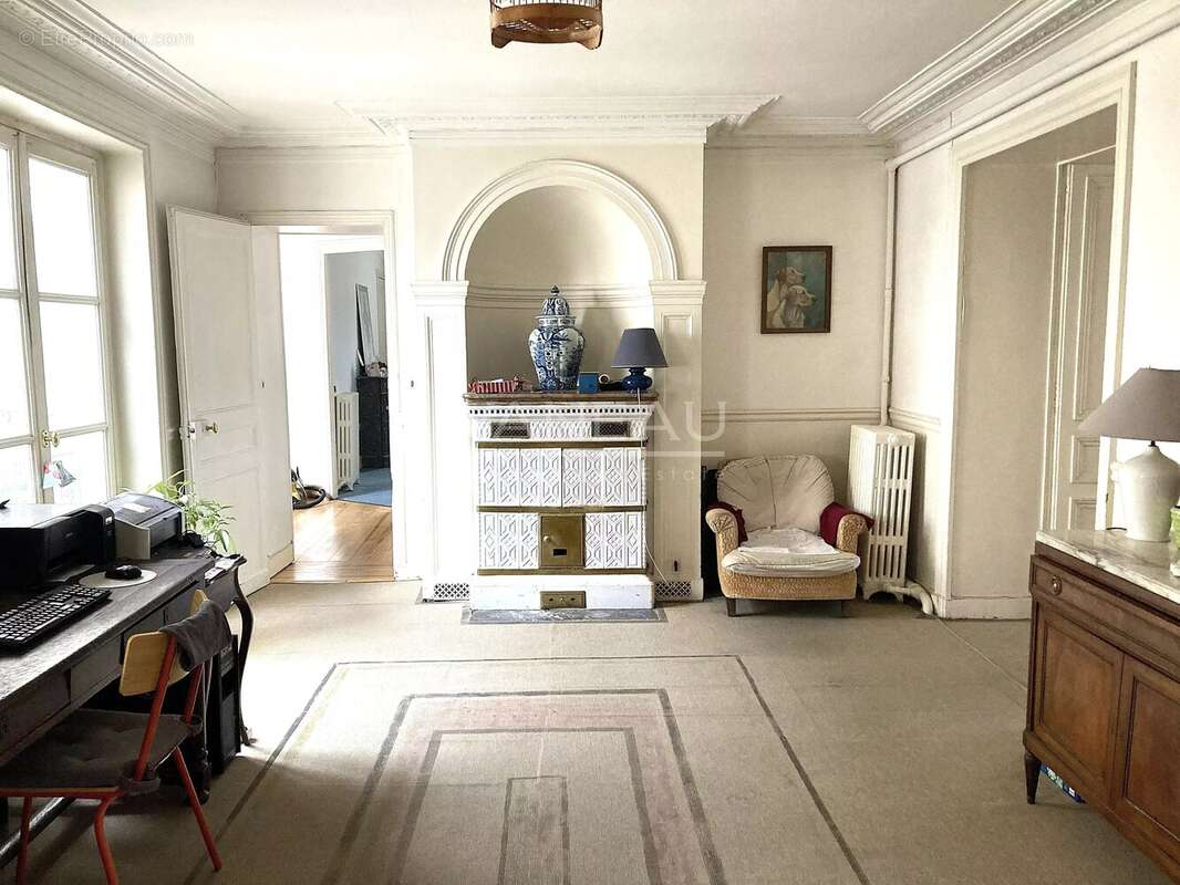 Appartement à PARIS-9E