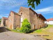 Maison à SAINT-YTHAIRE