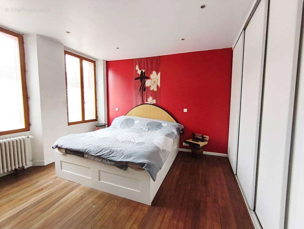 Maison à ESTERNAY