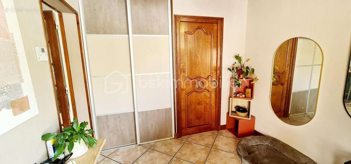 Maison 7 pièces 170 m² avec piscine - photo 3