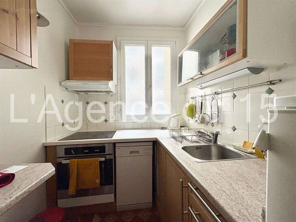 Appartement à PARIS-15E