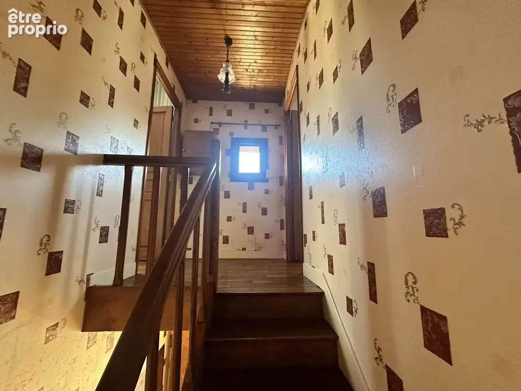 Sainte Savine, Maison des années 30 d’une surface de 55 m² - photo 9