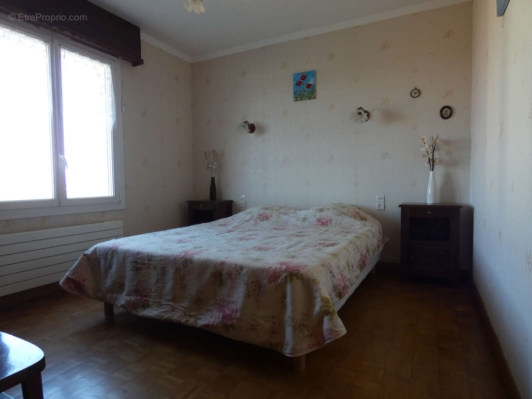 Maison à PLOUGRESCANT