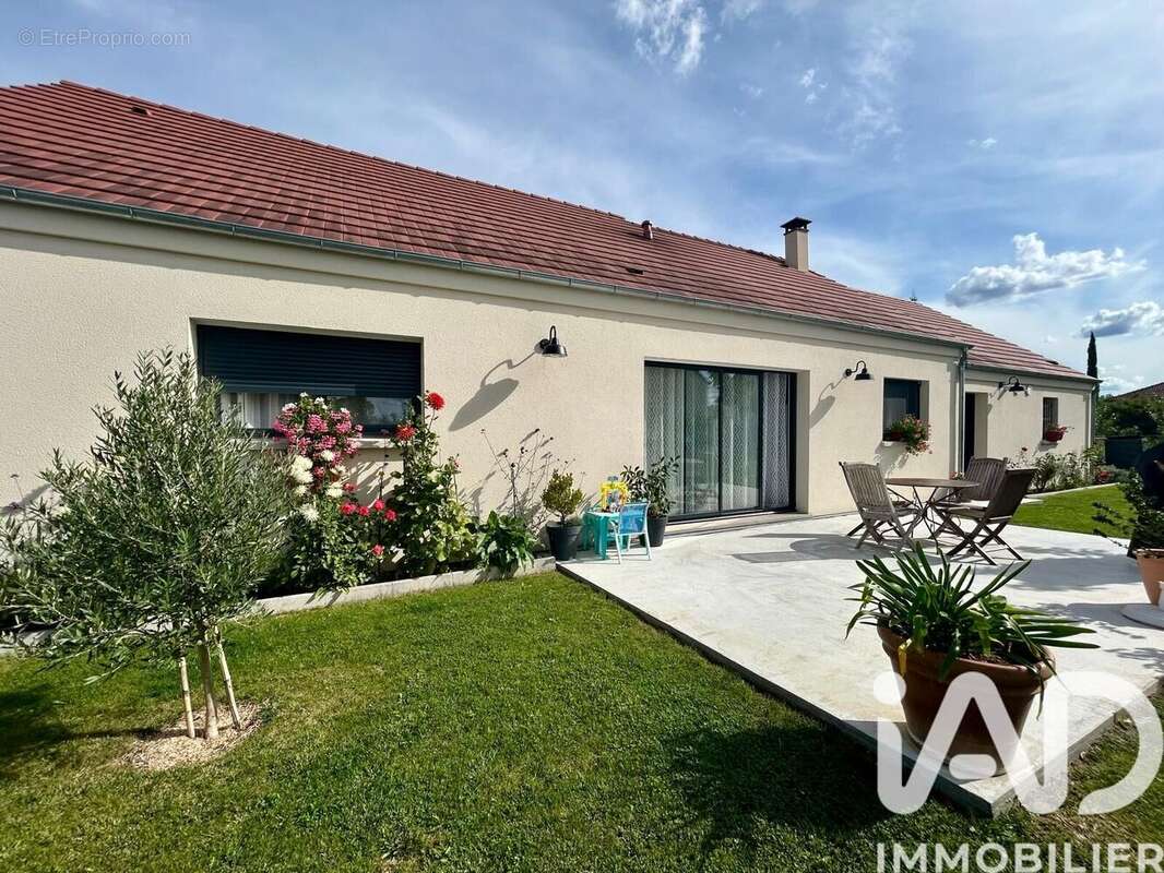 Photo 3 - Maison à TAVERS