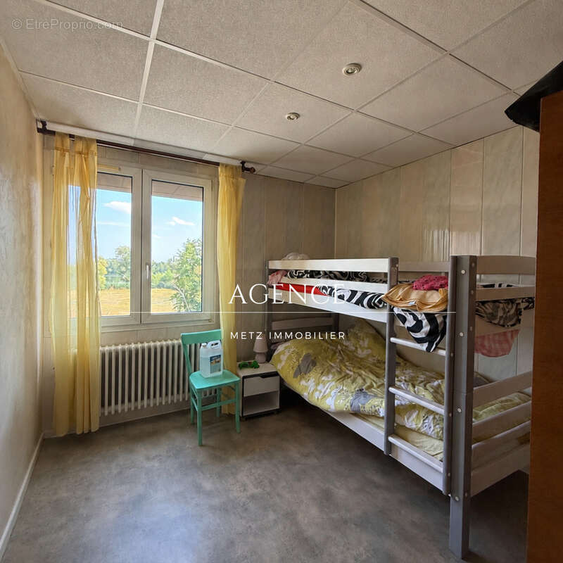 À VENDRE - MAIZIÈRES-LÈS-METZ (57280) Maison F5 de 90 m2 avec vue sur étangs - Terrain de 4 ares 39 - photo 15