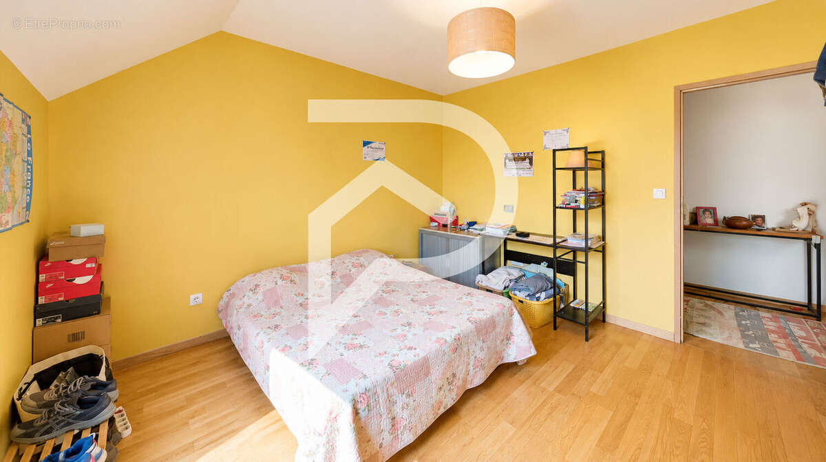 A Vendre Maison située à Orgeval de 6 pièces pour 142 m2 - photo 13