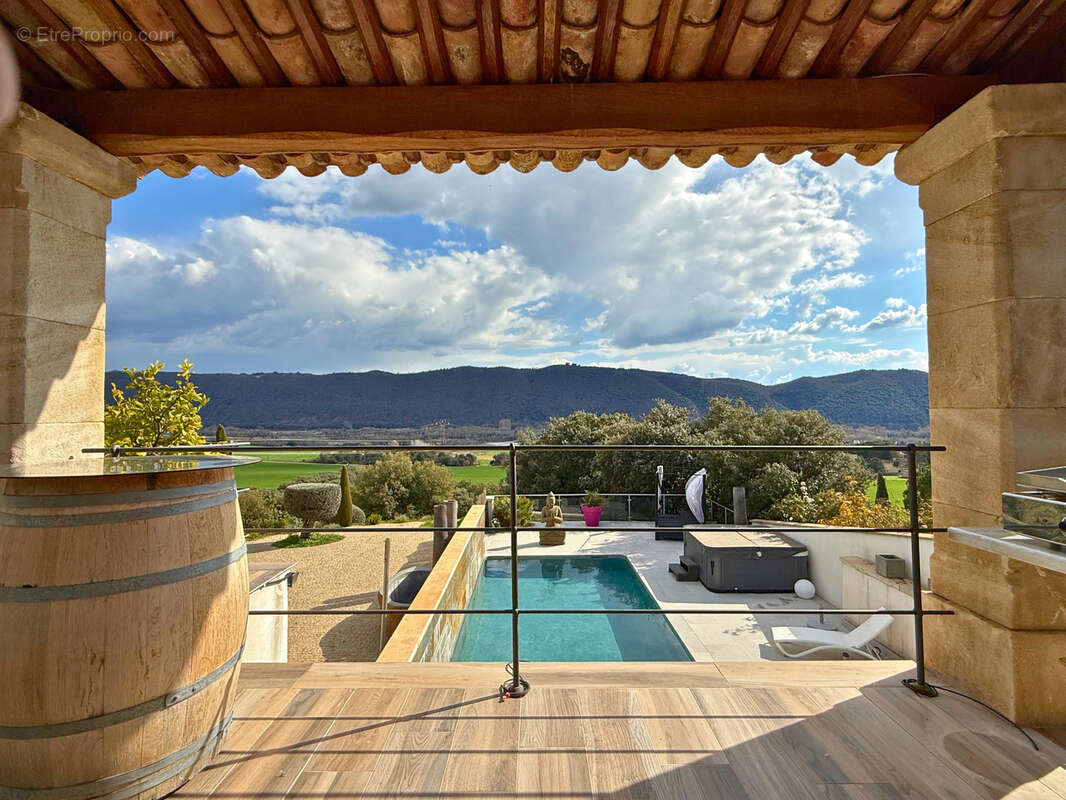 Maison à FORCALQUIER