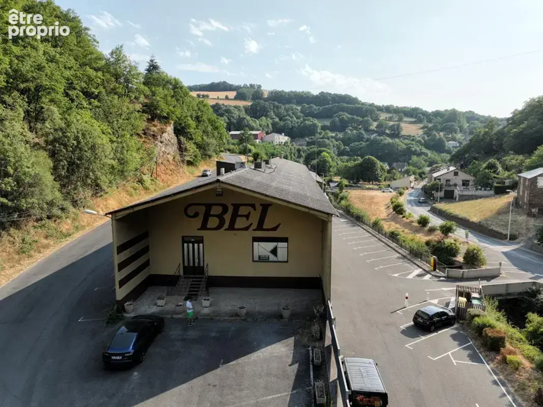 Ensemble immobilier de 32 pièces R+1 de 1661 m2 - photo 2
